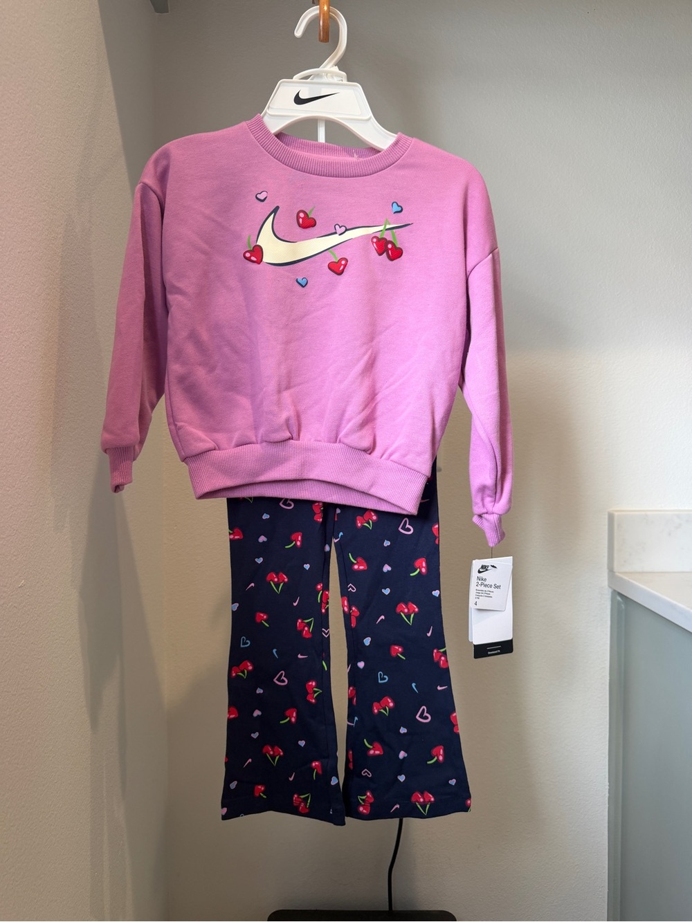 NWT, Nike Kids' Pink Crewneck and Leggings set with Heart & Cherry Print, size 4